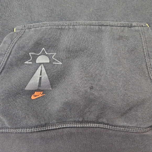 Nike Boys Hoodie Pullover Sz XL Black Happy Face - Picture 5 of 8